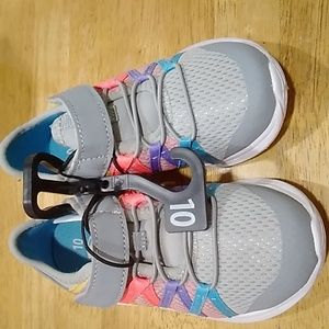 Girls shoes